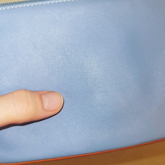 Coach Wristlet - Picture 10 of 10